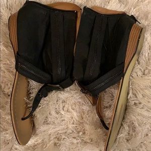 Henry Ferrara New York Black sandals